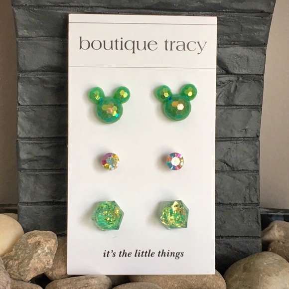 Trio Dainty Earrings IT’S THE LITTLE THINGS Card - Picture 1 of 5